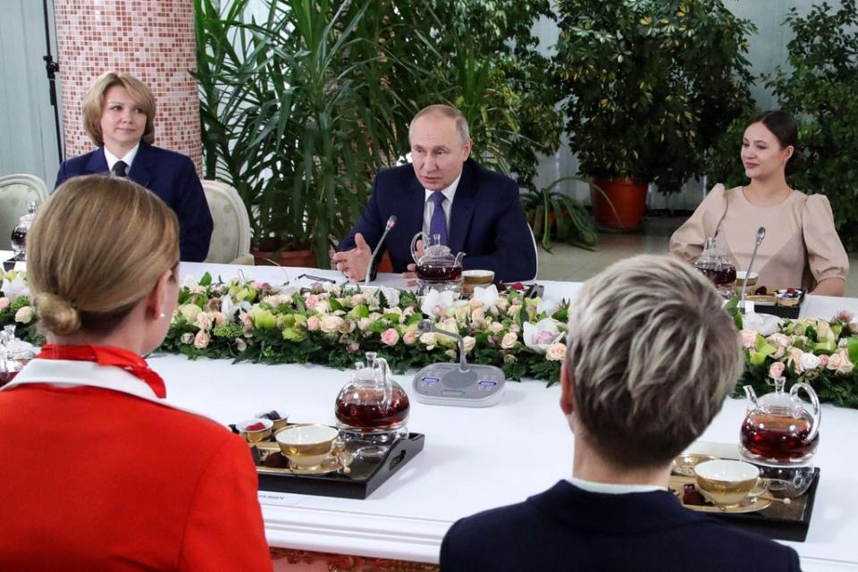Russian President Vladimir Putin speaks during his meeting with Aeroflot employees outside Moscow, 5 March 2022 (SPUTNIK/AFP via Getty Images)