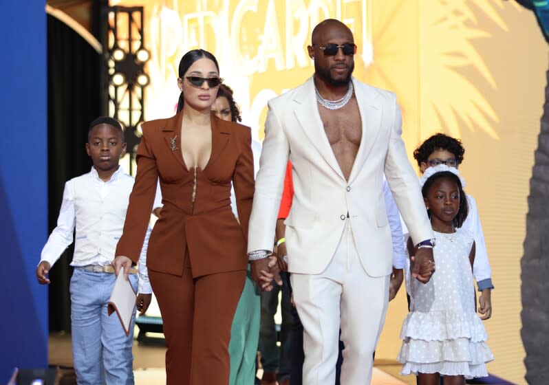 LOS ANGELES, CALIFORNIA - JULY 19: Starling Marte and family arrive at The 2022 MLB All-Star Game.