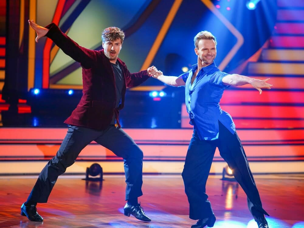 Nicolas Puschmann (l.) tanzt seit Anfang März mit Vadim Garbuzov bei "Let's Dance" um den Sieg. (Bild: TVNOW / Stefan Gregorowius)