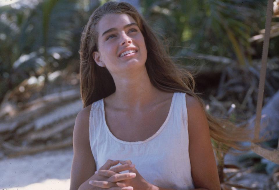 <p>Gestrandet auf einem einsamen, tropischen Eiland: Ob ihre Hauptrolle in "Die blaue Lagune" (1980) in Brooke Shields wohl den Wunsch weckte, ebenfalls eine eigene Insel zu besitzen? Die Schauspielerin erfüllte sich den Traum ... (Bild: Hulton Archive/Getty Images)</p>