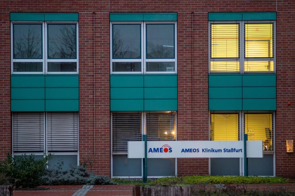 Ein Ameos-Klinikum in Staßfurt. - Copyright: picture alliance/dpa/dpa-Zenralbild | Klaus-Dietmar Gabbert