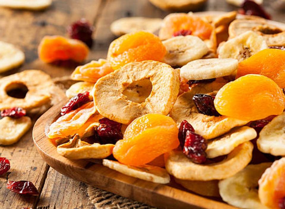 Get delicious dehydrated snacks in the comfort of your own home. (Source: iStock)