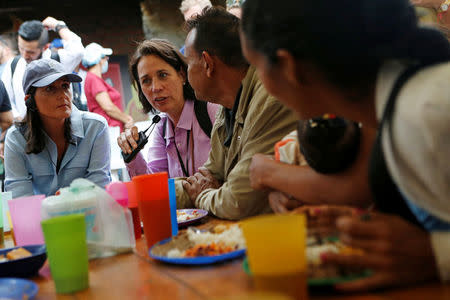 U.S. Ambassador to the United Nations Nikki Haley visits a shelter for Venezuelan migrants in Cucuta, Colombia August 8, 2018. REUTERS/Luisa Gonzalez