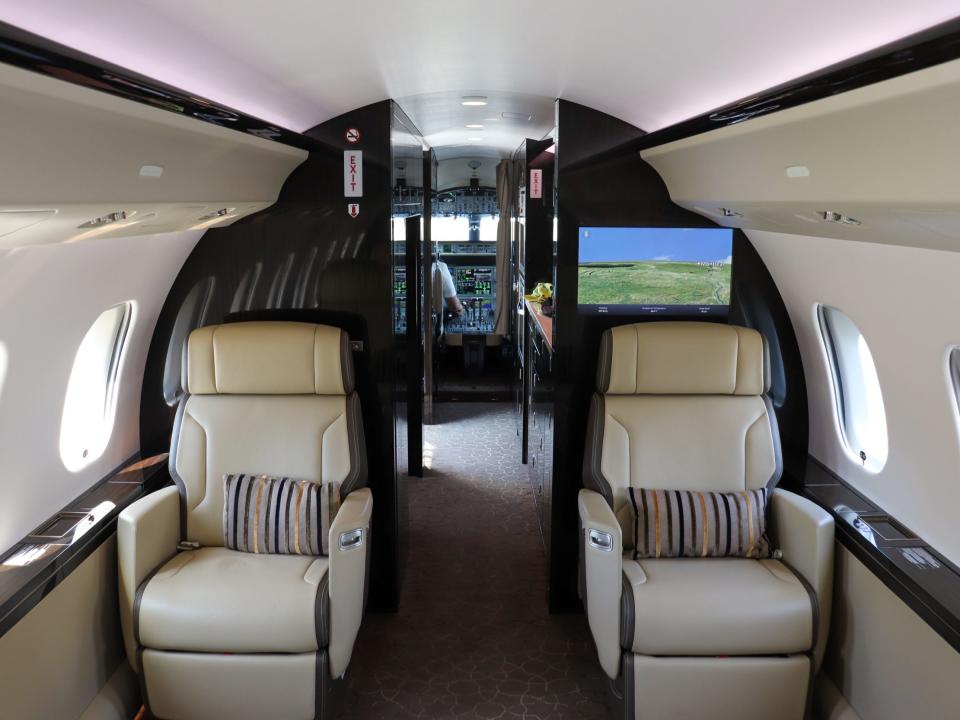 Bombardier Global 6500 private jet