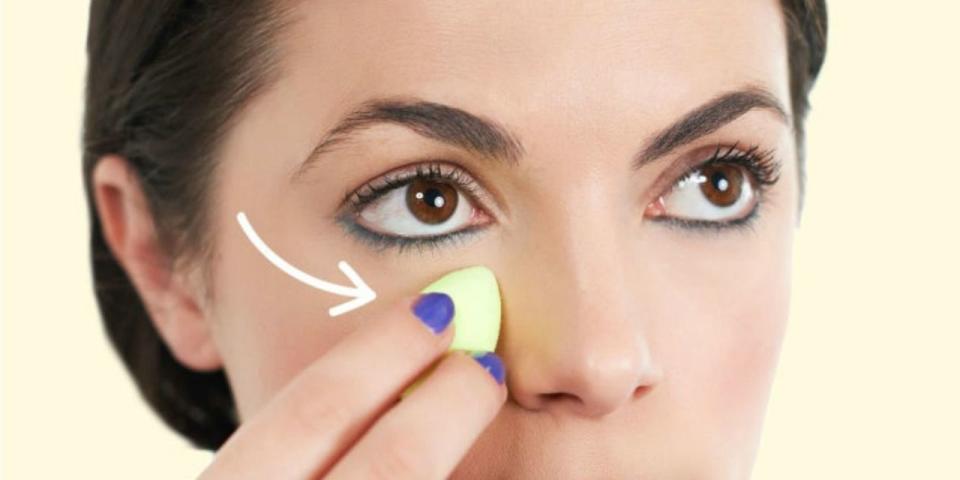 <p>If you're just using a makeup sponge to apply foundation, you're missing out. </p>