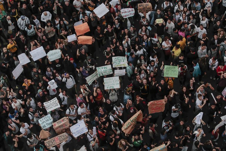 Students protest in Sao Paulo, Brazil on June 17, 2013, against a rise in public bus and subway fares. Brazil's Congress has received a request from President Dilma Rousseff to hold a referendum on political reform in response to the worst social unrest in 20 years