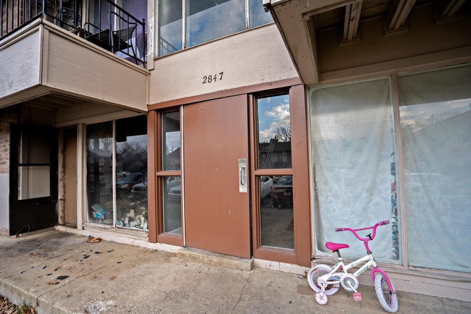 A fire broke out in this apartment, left, in the 2800 block of Elwin Drive, Monday night, Jan. 9, 2023 at the Briergate Apartments on IndianapolisÕ east side.  IFD firefighters found one man and four children. All five people were in cardiac arrest. With CPR, all were resuscitated. All remain in critical but stable condition. This photo shows the outside of the unit Tuesday, Jan. 10, 2023.