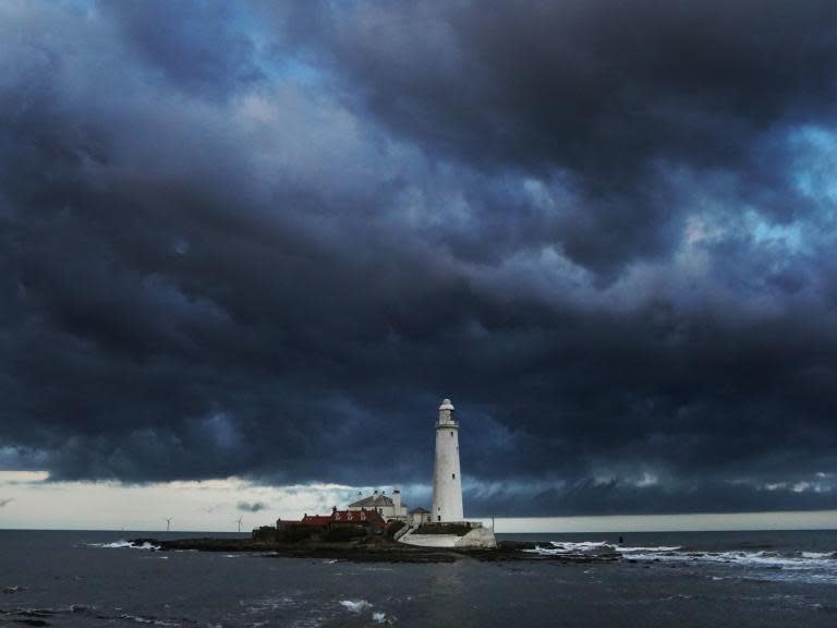 UK weather forecast: Temperatures to plunge as Storm Hannah hits Britain with heavy rain and strong winds