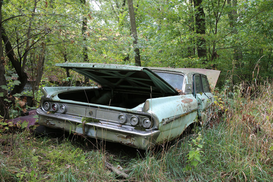 <p>Whereas previously the Monterey had been Mercury’s entry-level sedan, in 1961 both the Park Lane and Montclair were discontinued, immediately elevating it to flagship status.</p><p>These early 1960s cars were Mercury’s equivalent of the <strong>Ford Galaxie</strong>, and were longer, shorter, and lighter than their predecessors. This 1961 four-door sedan still has a lot going for it.</p>
