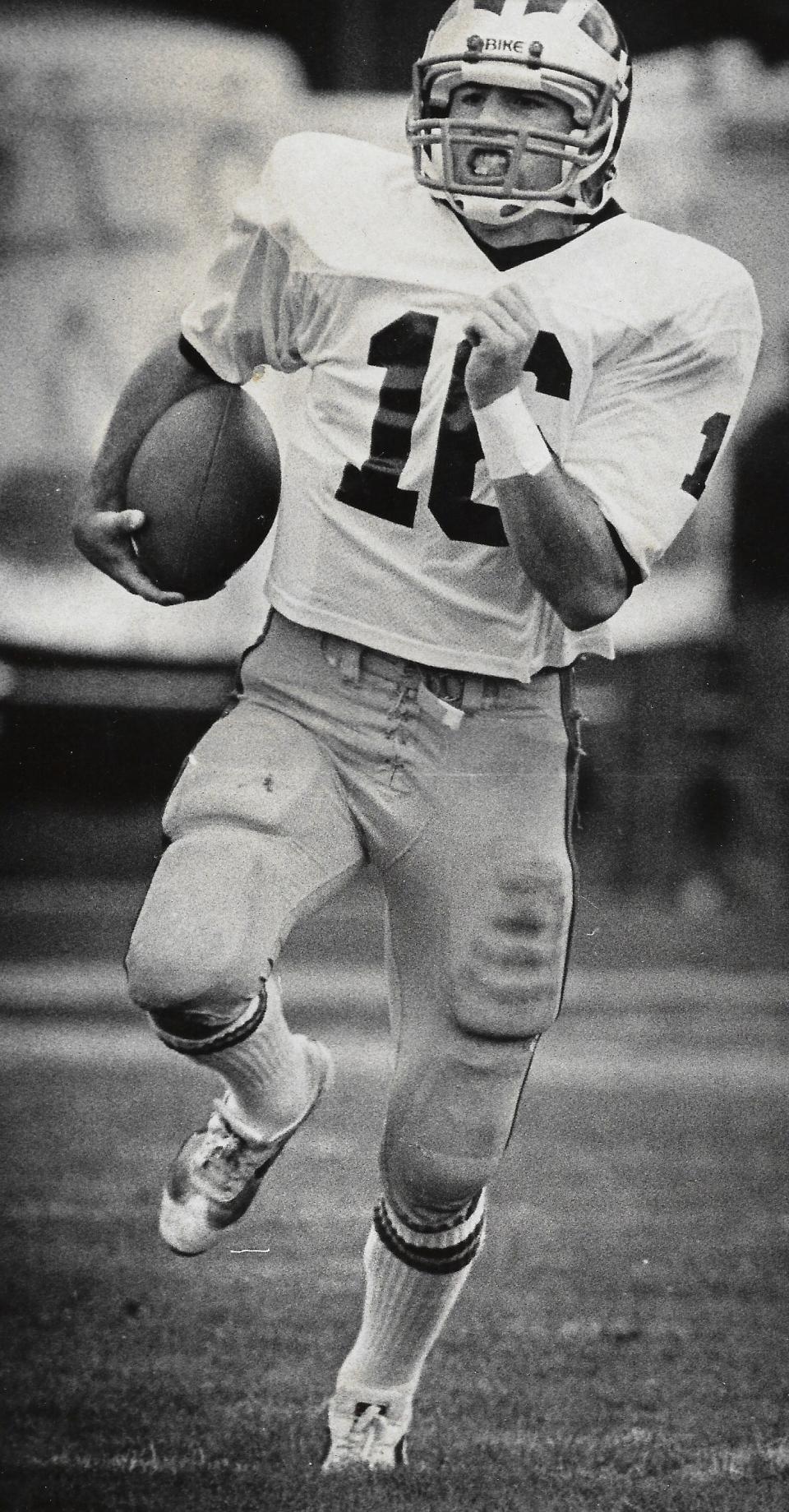 Delaware quarterback Rich Gannon