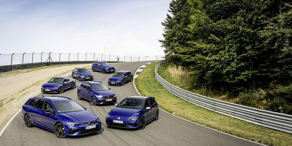 volkswagen r fleet in the “mausefalle” at bilster berg