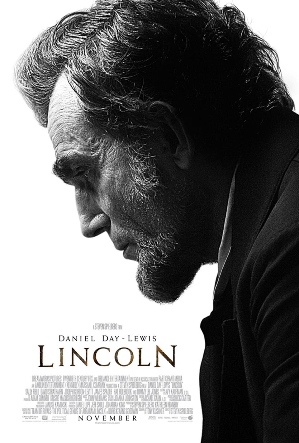 LINCOLN, US poster art, Daniel Day-Lewis, as Abraham Lincoln, 2012. ©Touchstone Pictures/Courtesy Everett Collection