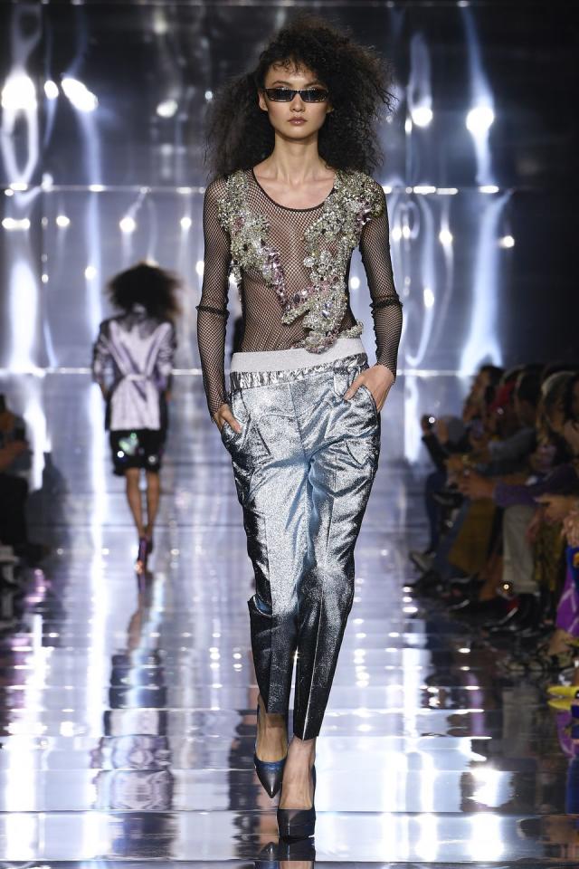 Tom Ford Caps Off NYFW with a Disco Glam Spring/Summer 2022 Show - NYFW  Runway