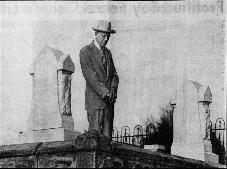 Visiting Mary Phagan's grave for the first time, Alonzo Mann reads the tombstone inscription. On March 7, 1982, The Tennessean printed a section titled "Justice Betrayed: A Sin of Silence," in which a key witness in the Leo Frank case, Alonzo Mann, said false testimony led to Frank's conviction.