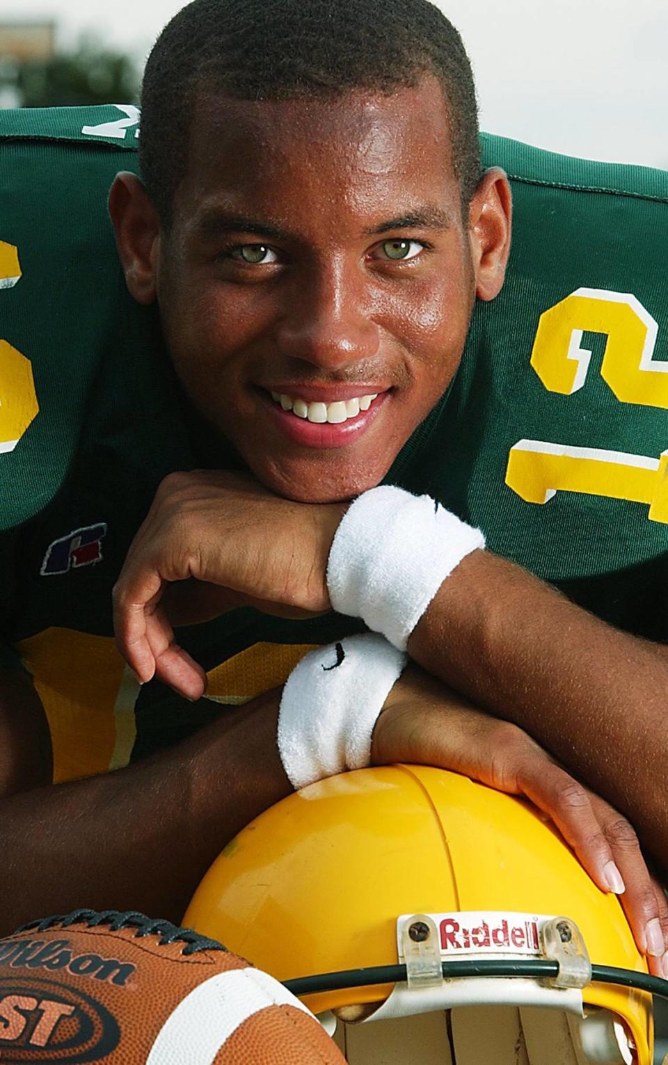 7/23/02: Independence High quarterback Chris Leak is the nation’s preseason football player of the year in nearly every major publication. CHRISTOPHER A. RECORD - STAFF PHOTO