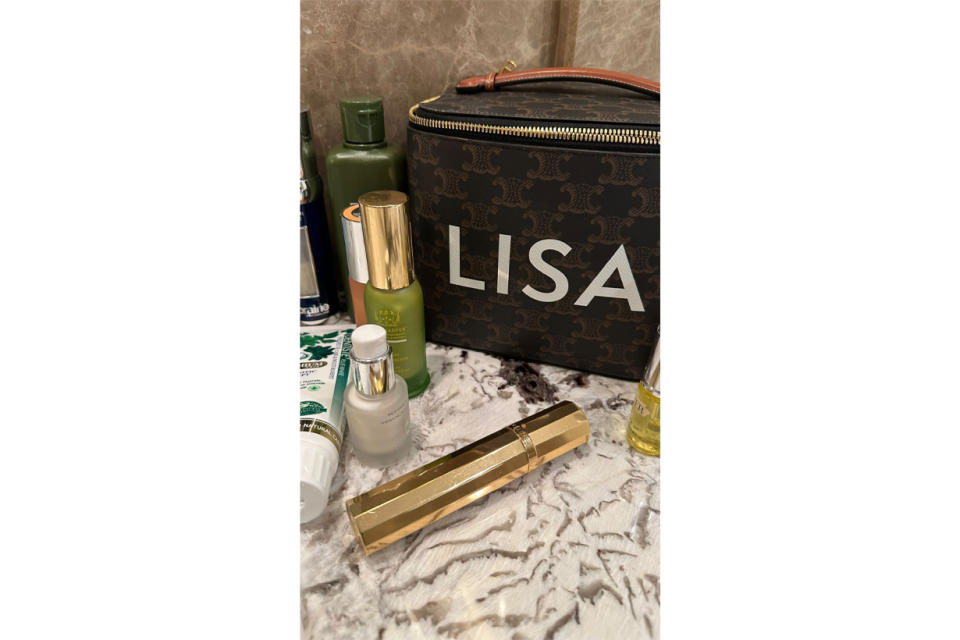 加起來超過萬元！Lisa 罕有公開日常護膚品，對於保養最注重這件事！