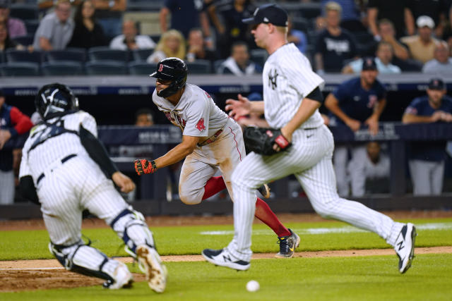 Bogaerts scores on wild pitch in 11th, Red Sox top Yanks 5-4 - The