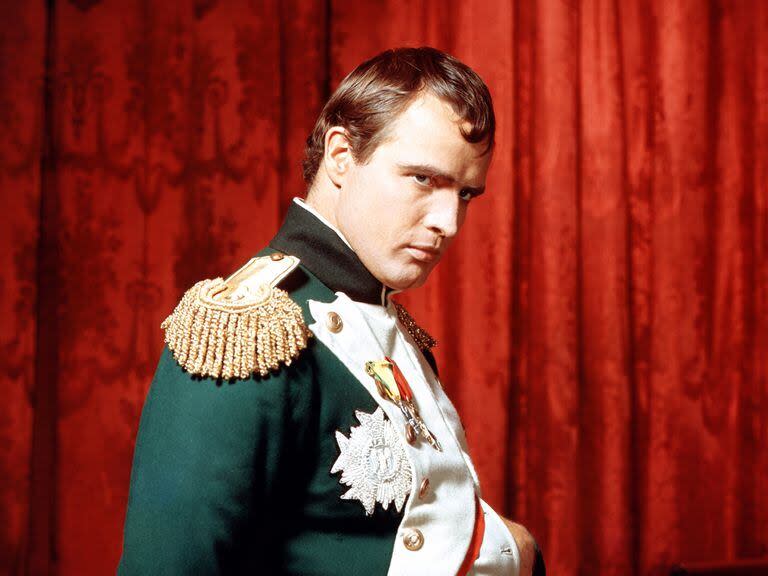 Marlon Brando, un intérprete por lo menos inesperado para personificar en 1954 a Napoleón Bonaparte en un clásico del cine de Hollywood