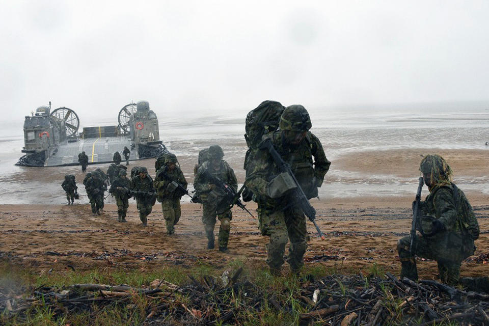 中國在東海等地軍事活動持續增加，日本計畫加強西南地區的國防，藉此預防兩岸衝突。   圖：取自陸上自衛隊 Japan Ground Self-Defense Force臉書粉專。