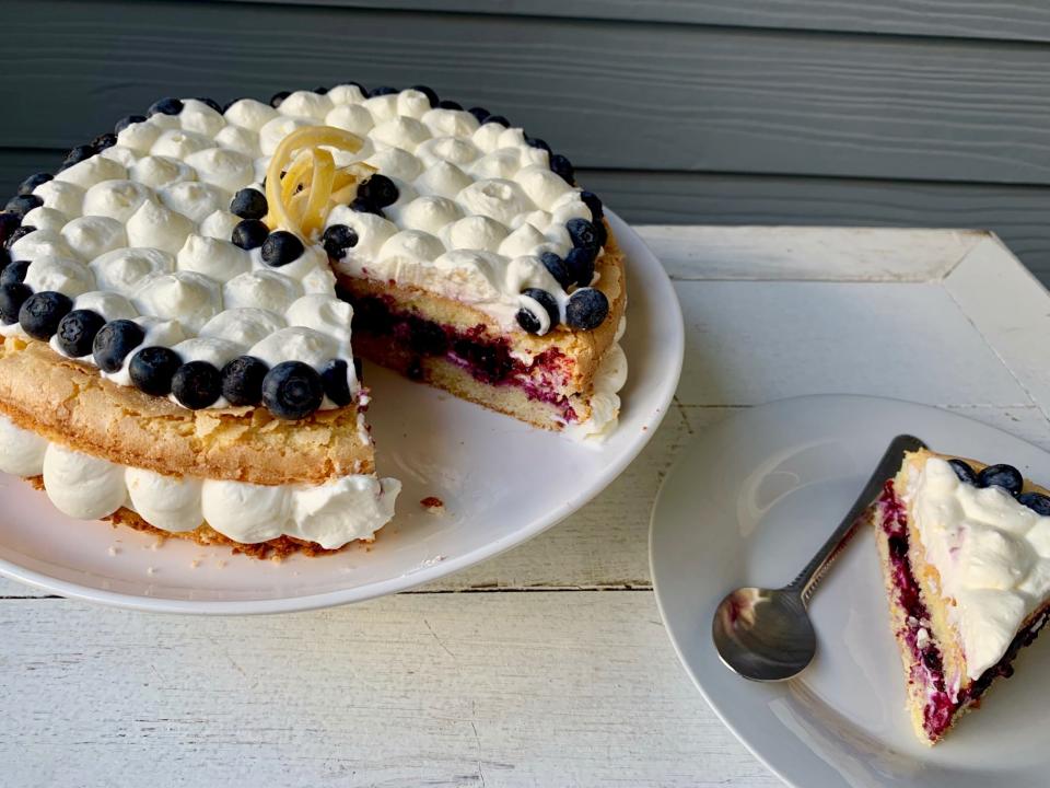 Lemon Blueberry Cake