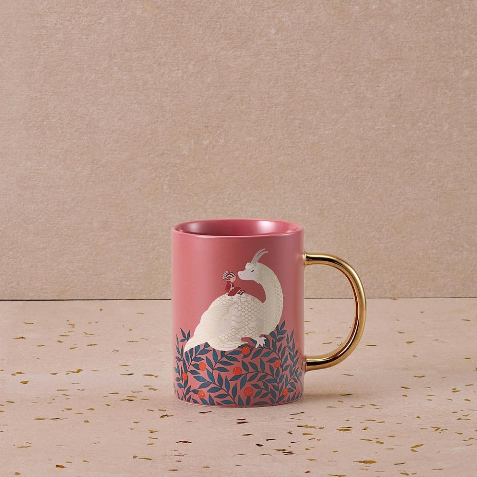 Starbucks Resting Dragon and its Keeper Ceramic Mug 16oz (Photo: Shopee)