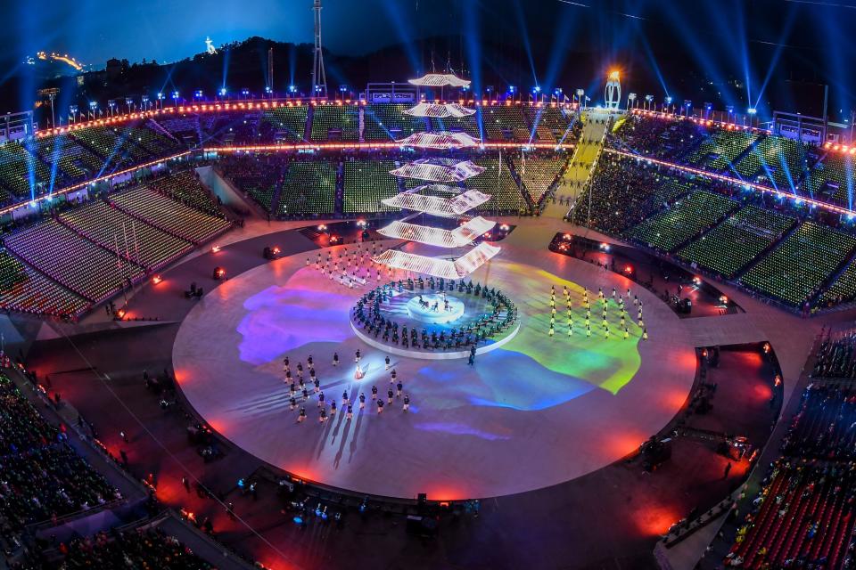 The&nbsp;Pyeongchang 2018 Winter Olympics' closing&nbsp;ceremony&nbsp;offered&nbsp;a range of entertainment, from vibrant, neon lights and fireworks&nbsp;to&nbsp;roller-blading pandas.