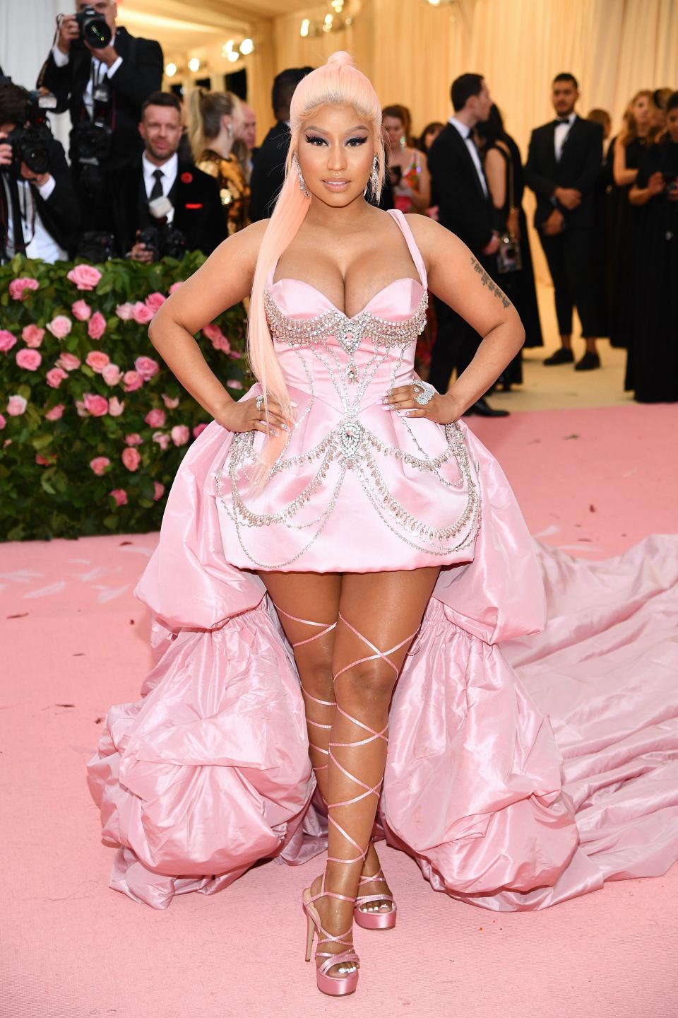 <h1 class="title">Nicki Minaj in Atelier Prabal Gurung and custom Brother Vellies shoes</h1><cite class="credit">Photo: Getty Images</cite>