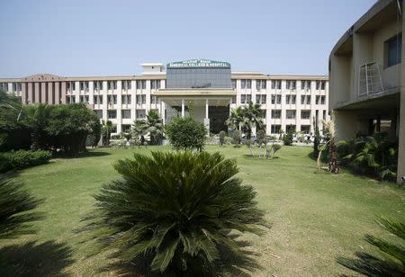 A general view shows Muzaffarnagar Medial College and Hospital in Muzaffarnagar, India, June 4, 2015. REUTERS/Anindito Mukherjee