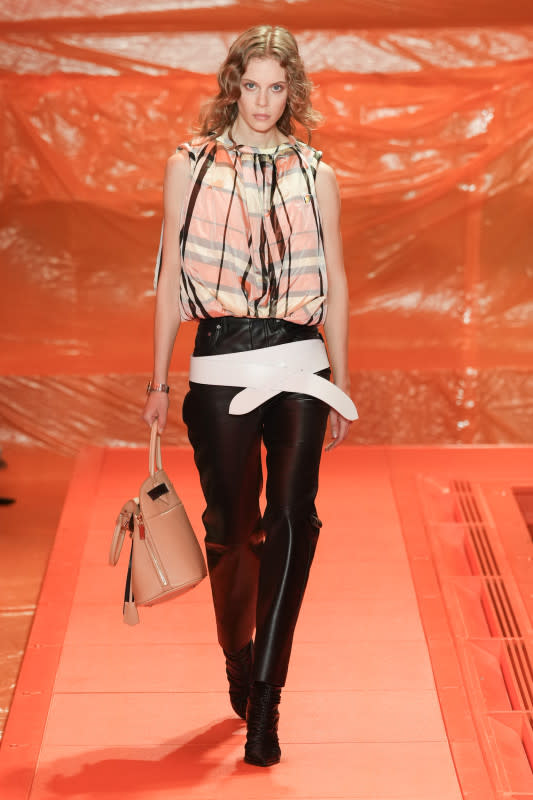 The Bigger, the Better for Nicolas Ghesquière at Louis Vuitton Spring 2023  - Fashionista