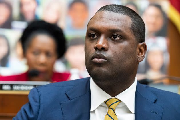 Rep. Mondaire Jones (D-N.Y.), who is moving to New York City to run in an open seat, starts the race with a big campaign war chest. (Photo: Tom Williams/Getty Images)