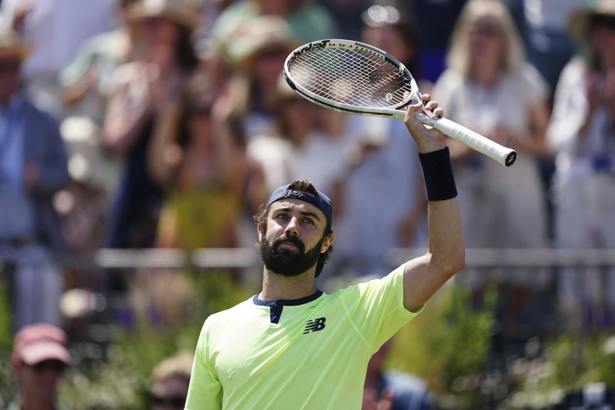 Jordan Thompson and Lorenzo Musetti advance to the semifinals at Queen’s Club