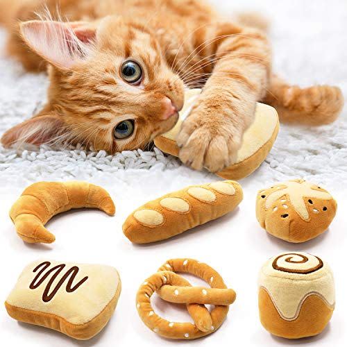 13) Bread Catnip Toys