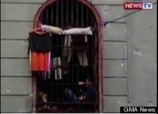 Eleven prisoners, including bandit leader Datukan Samad, allegedly hacksawed their way through the iron grills of Maguindanao Province Jail in July 2012.    <a href="http://www.huffingtonpost.com/2012/07/10/philippine-jail-escape-datukan-samad_n_1661789.html" target="_hplink">  Read more.</a>