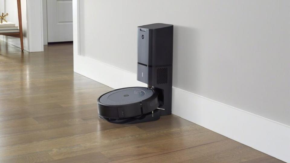 155297-smart-home-news-irobot-is-adding-more-self-emptying-robot-vacuums-to-its-line-up-with-the-roomba-i3-image1-1ige6hryjc