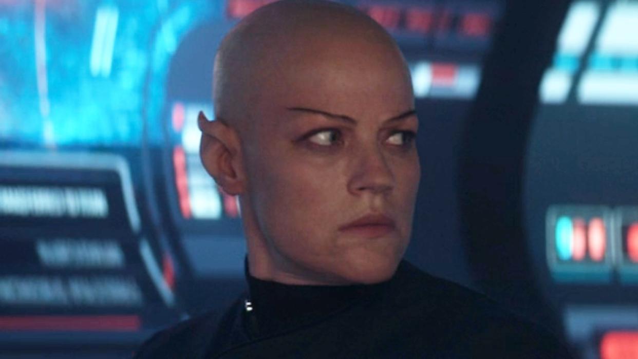  Lt. T'Veen in Star Trek: Picard 