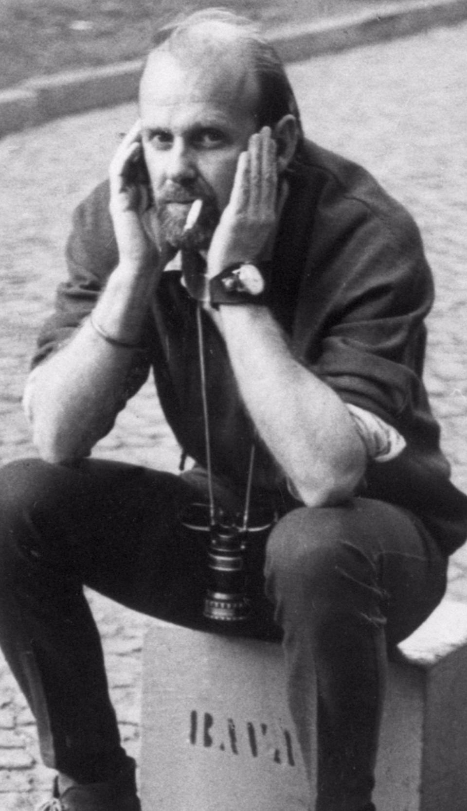 Fosse taking a break while directing a movie in 1973