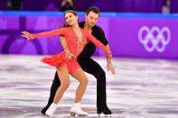 <p>Germany’s Kavita Lorenz and Germany’s Joti Polizoakis compete in the figure skating team event ice dance short dance during the Pyeongchang 2018 Winter Olympic Games at the Gangneung Ice Arena in Gangneung on February 11, 2018. / AFP PHOTO / Mladen ANTONOV </p>