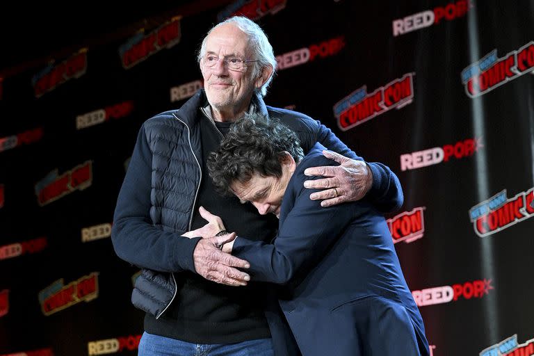 ARCHIVO-. En octubre de 2022, Christopher Lloyd y Michael J. Fox se reencontraron