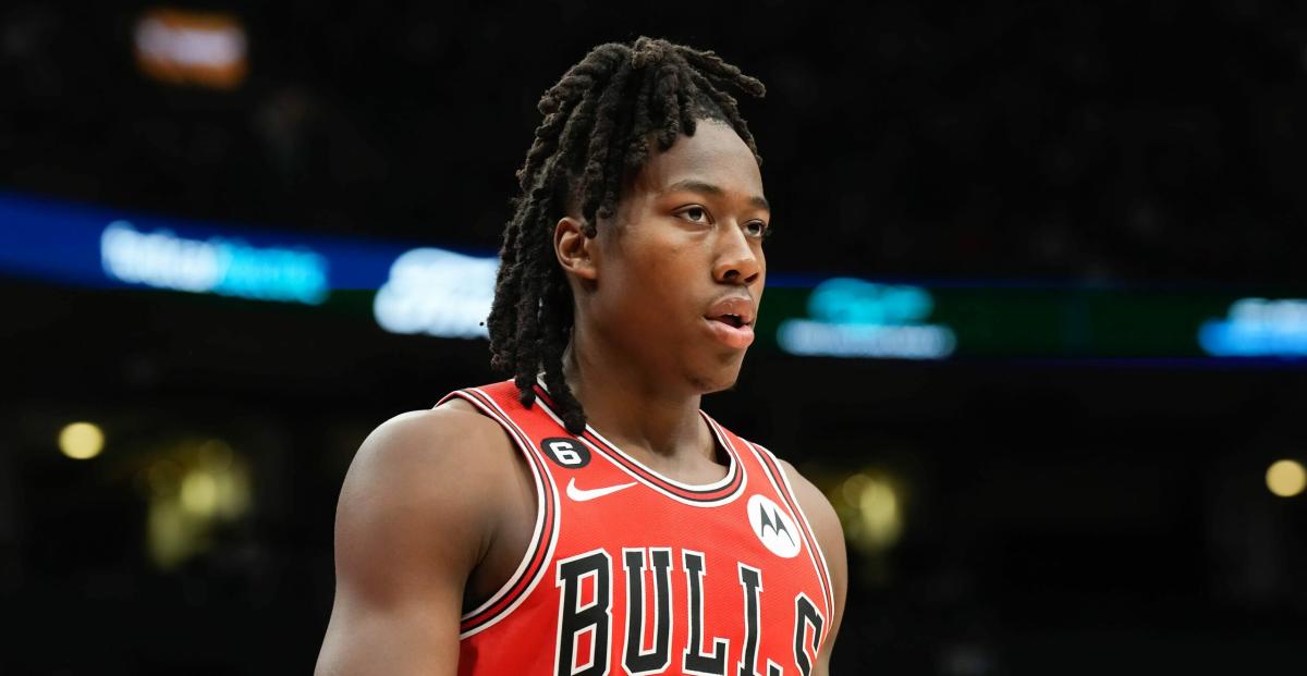 Why did Bulls extend Ayo Dosunmu after a disappointing second