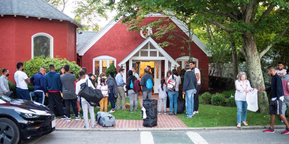 Migrants, Martha's Vineyard