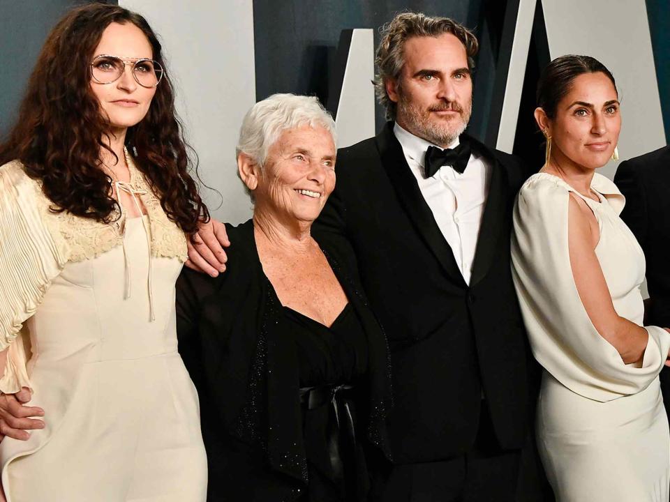 <p>Frazer Harrison/Getty</p> Rain Phoenix, Arlyn Phoenix, Joaquin Phoenix, Summer Phoenix at the 2020 Vanity Fair Oscar Party.