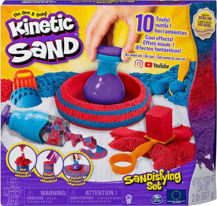 Keep the kids busy with kinetic sand set and save 55%
