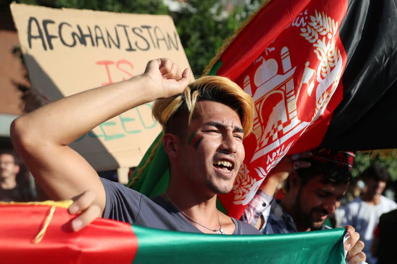 People demonstrate in support of Afghanistan in Athens