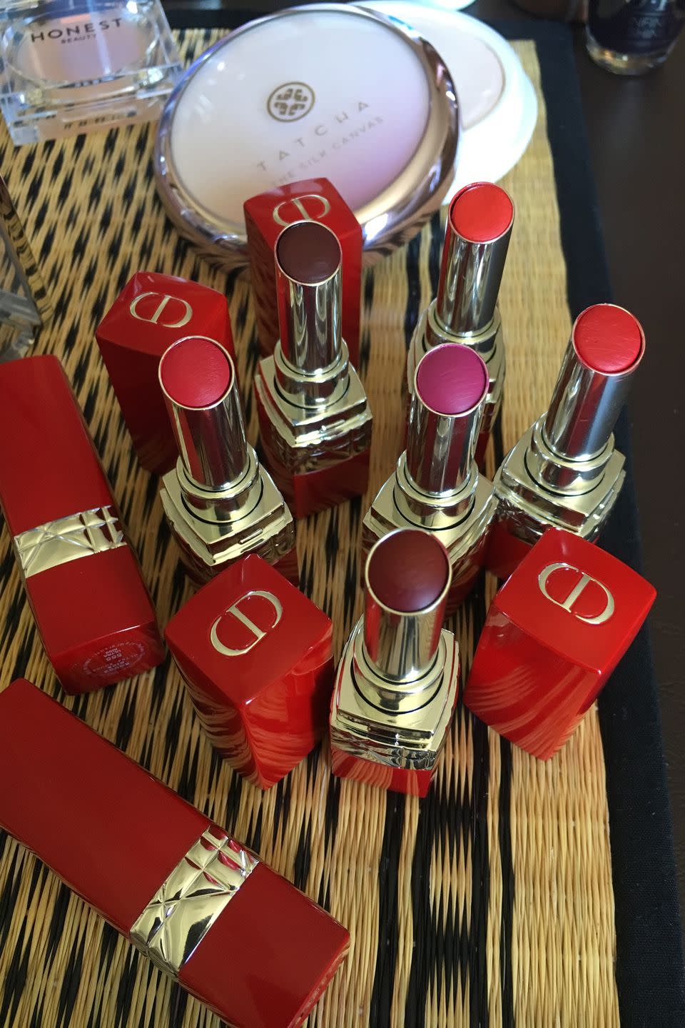 <p>"Lipstick option galore with Dior Beauty."</p>