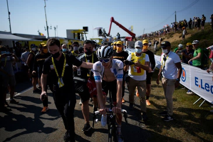 <span class="article__caption">Pogacar tipped his hat to Vingegaard, but insisted there are ‘still three stages to race.’</span> (Photo: DANIEL COLE/POOL/AFP via Getty Images)