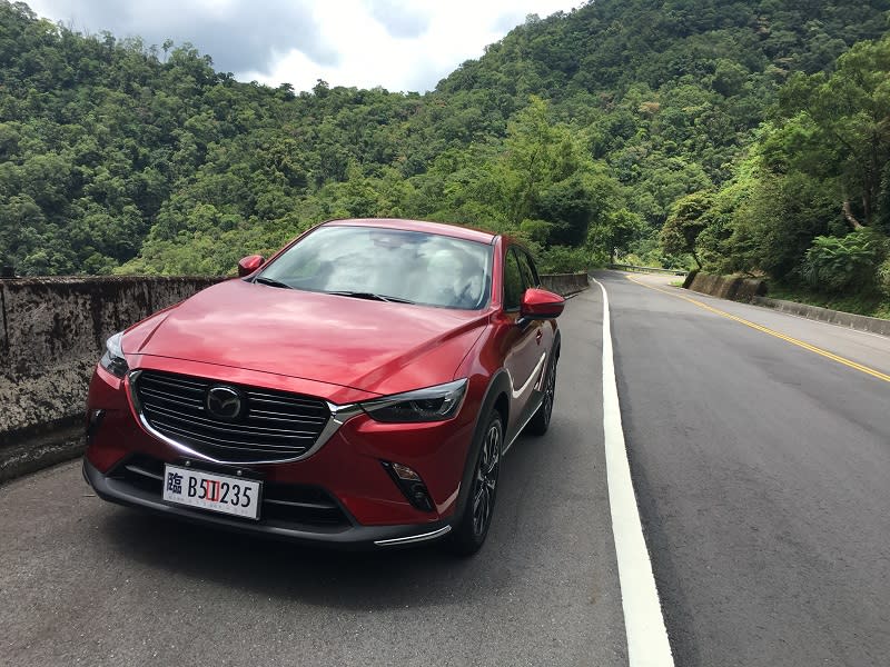 MAZDA 2019年式CX-3 SKYACTIV-D 1.8升全新柴油動力，新車價103.9萬元。