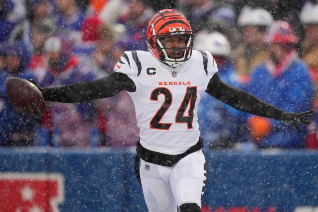 Cincinnati Bengals linebacker Keandre Jones (47) looks on during