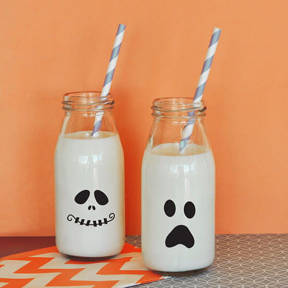 15) Spooky Face Mason Jar Stickers
