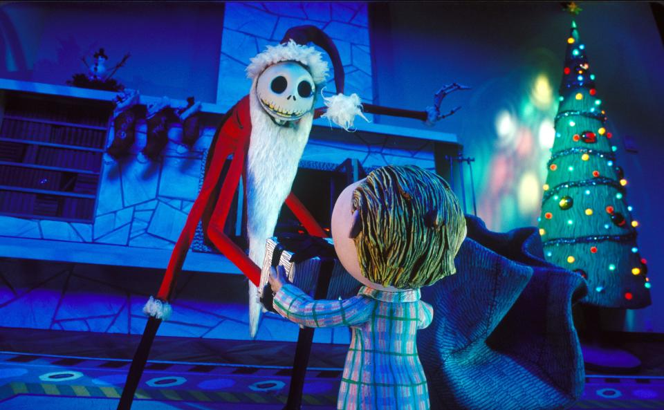 Jack Skellington (voiced by Chris Sarandon) takes on the role of Santa Claus in Tim Burton&#39;s 