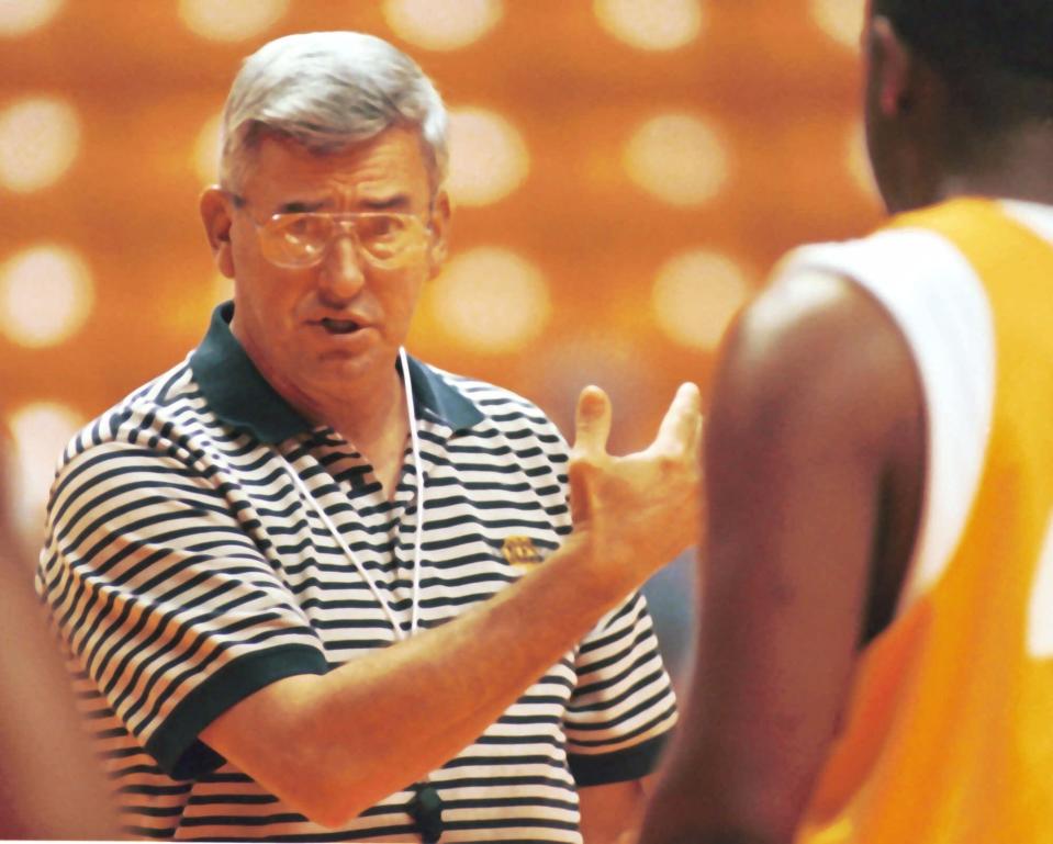 Jerry Green explains what he wants from a team practice Nov. 2, 1998. Green resigned as Tennessee's head coach after four seasons with an 89-36 record.